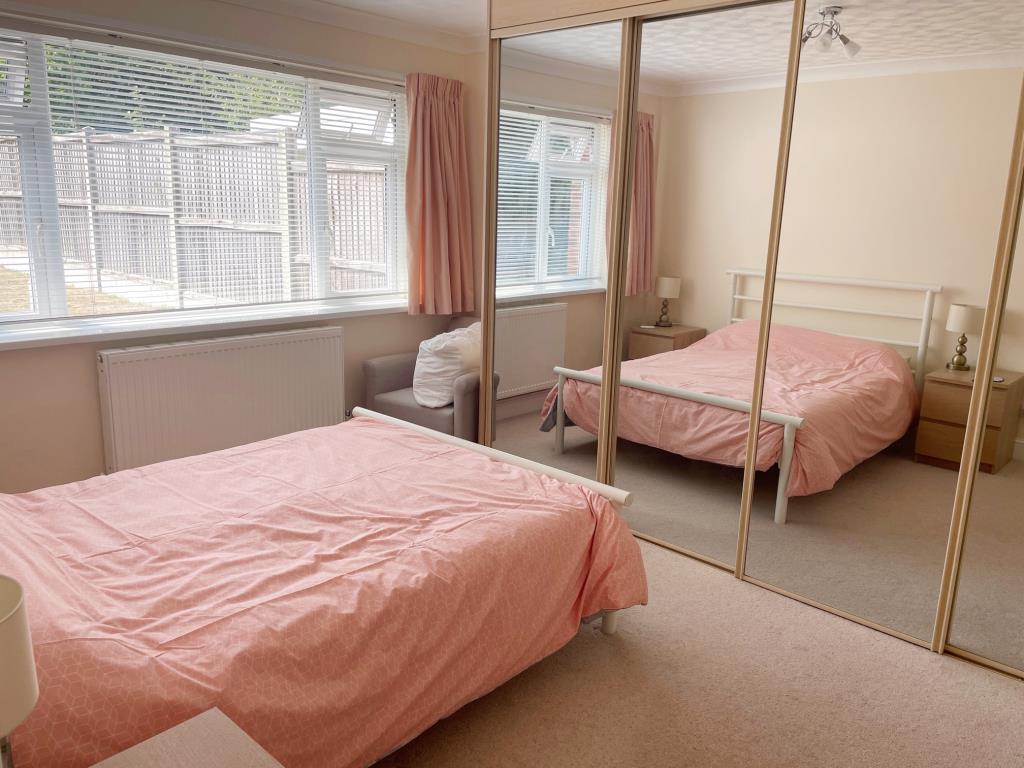 Lot: 23 - TWO-BEDROOM SEMI-DETACHED BUNGALOW -